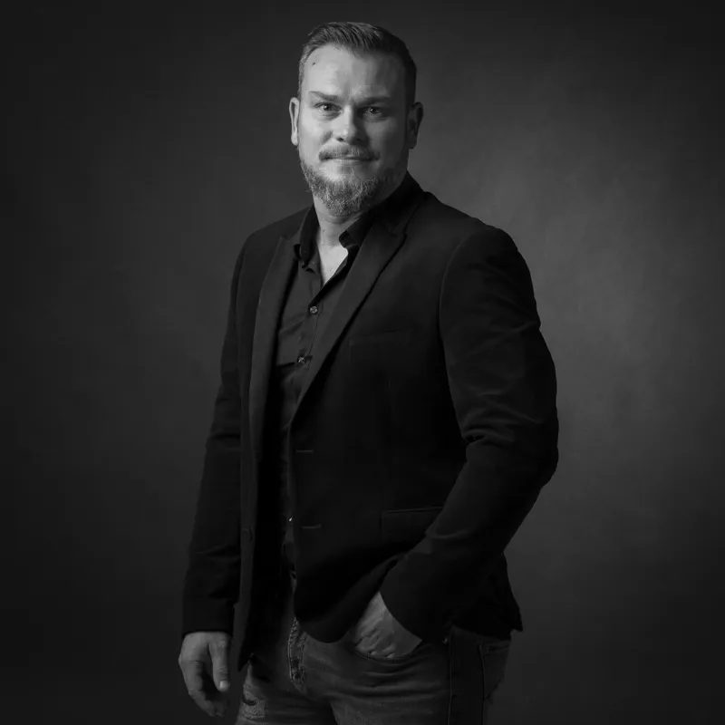 Photographe de portraits professionnels et de dirigeants d'entreprises à Fougères - Nicolas Farard - Studio Regards d'Émoi